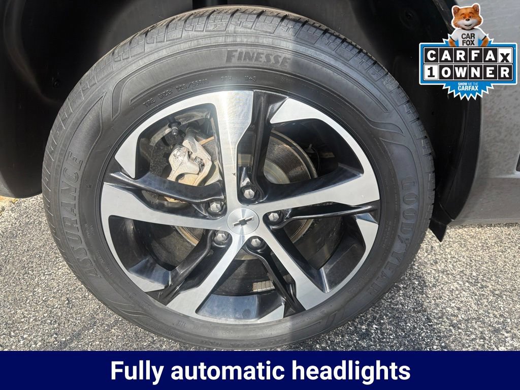 Used 2024 Chevrolet Trax RS FWD image 17