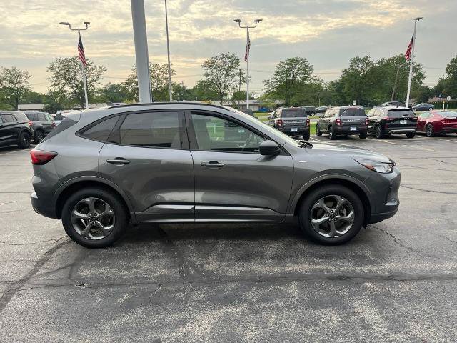 Certified 2023 Ford Escape ST-Line w/ Tech Pack #1 AWD/4WD image 6