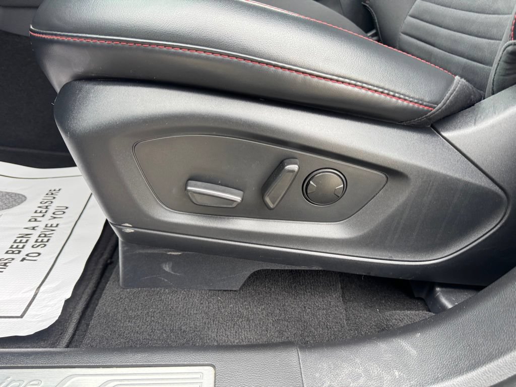 Certified 2025 Ford Explorer ST-Line AWD/4WD image 10