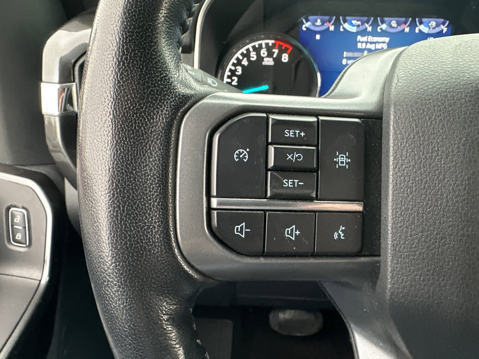 Certified 2021 Ford F150 XLT w/ Equipment Group 301A Mid image 21