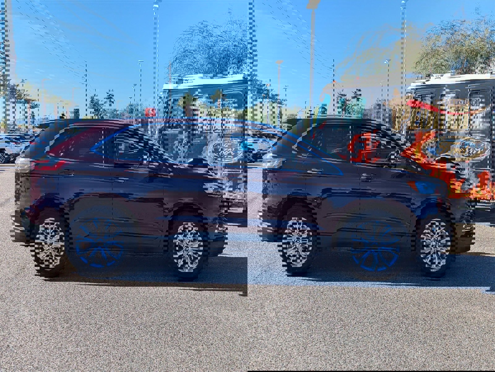 Certified 2024 Ford Edge Titanium image 8