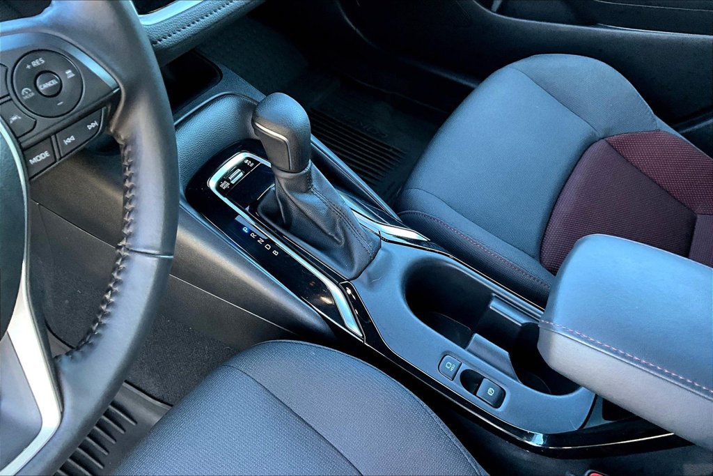 Used 2024 Toyota Corolla SE w/ SE Convenience Package FWD image 20