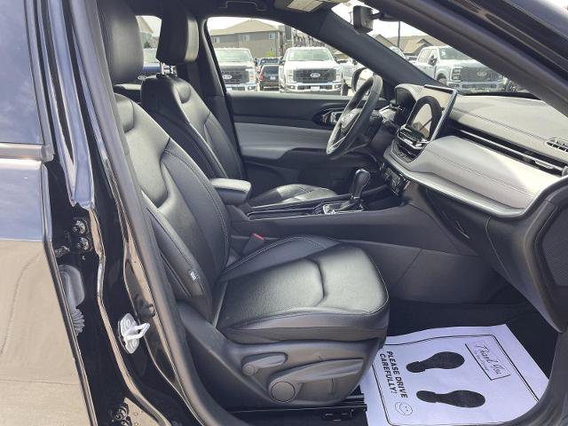 Used 2025 Jeep Compass Limited AWD/4WD image 19