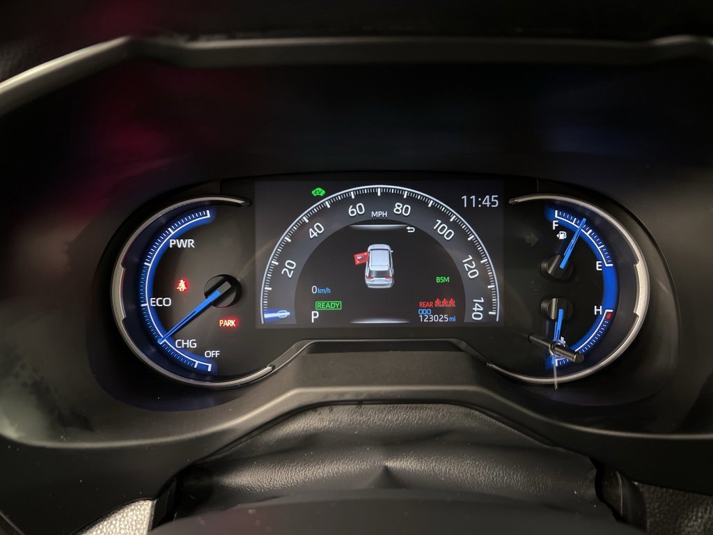 Used 2021 Toyota RAV4 Limited image 23