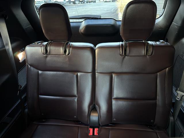 Certified 2025 Ford Explorer Platinum w/ LUX Leather Package image 36