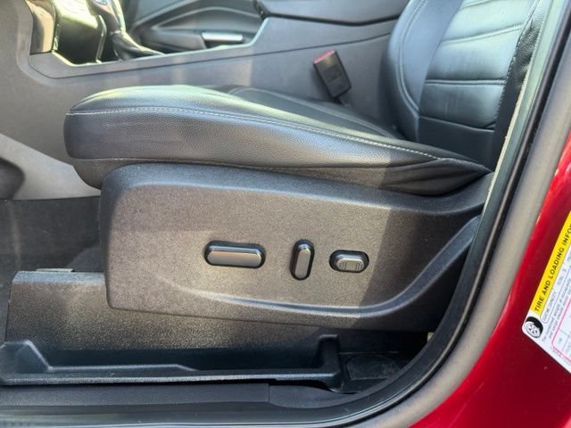 Certified 2019 Ford Escape Titanium FWD image 10