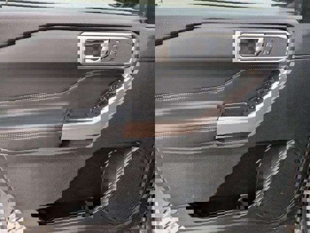 Certified 2023 Ford Explorer XLT w/ Equipment Group 202A image 13