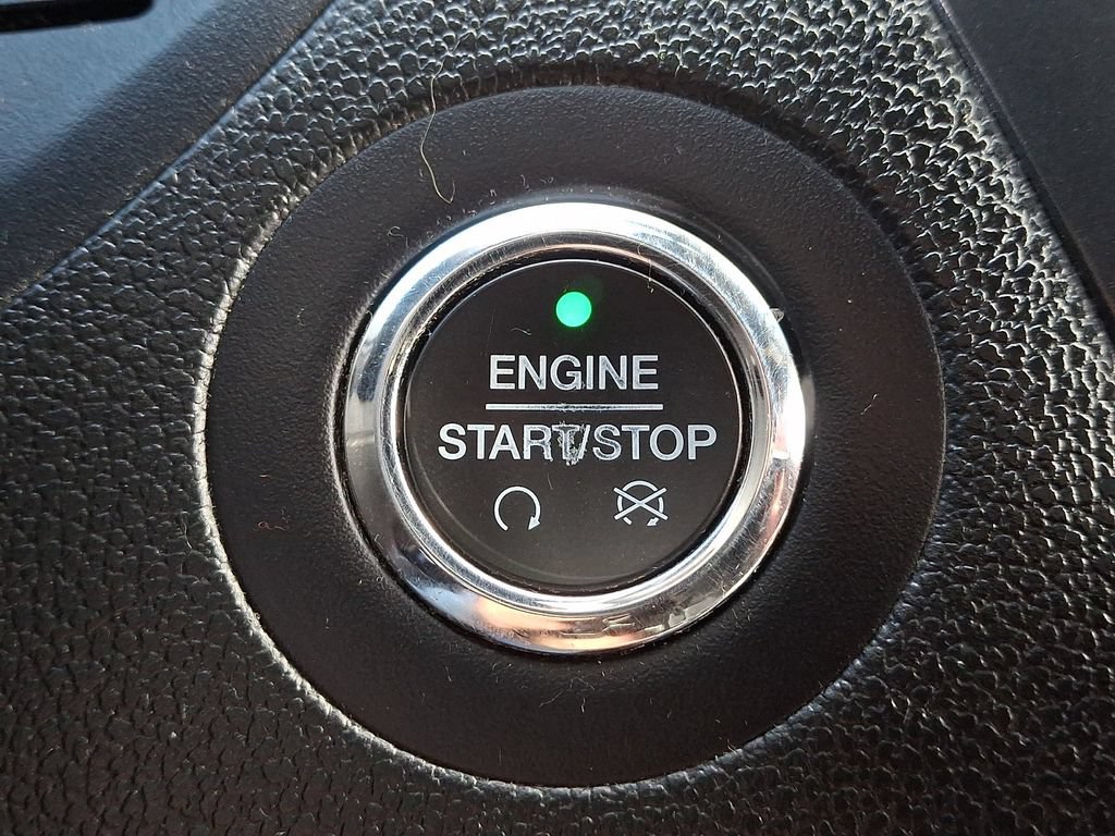 Certified 2018 Ford Explorer XLT w/ Equipment Group 201A AWD/4WD image 26