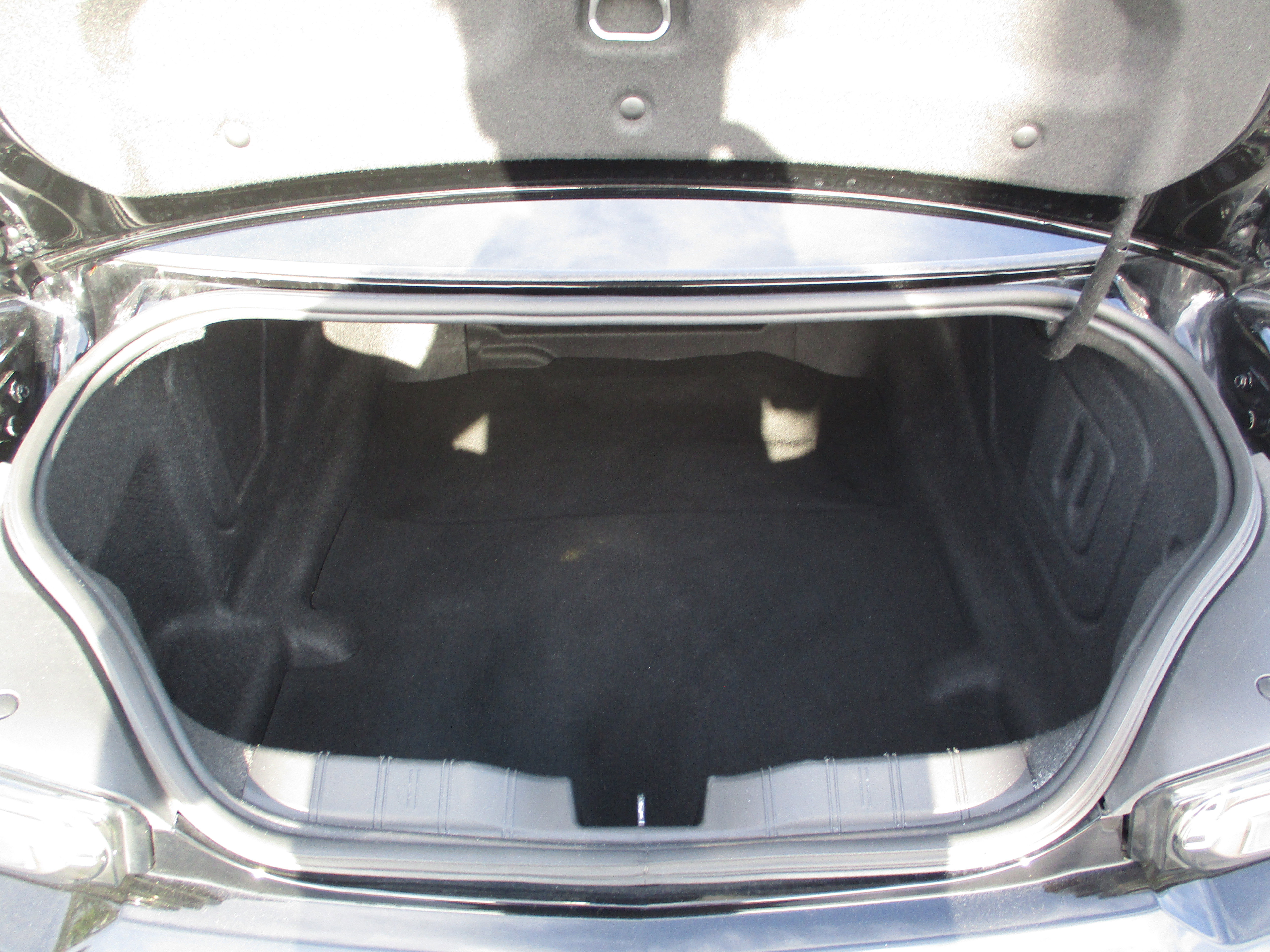 Used 2023 Chevrolet Camaro LT w/ Redline Edition image 11