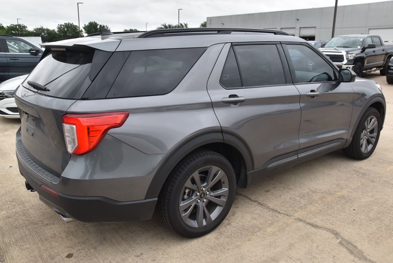 Certified 2023 Ford Explorer XLT w/ Equipment Group 202A image 5