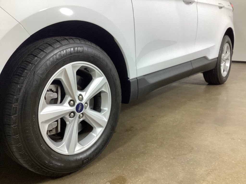 Certified 2021 Ford Edge SE FWD image 2