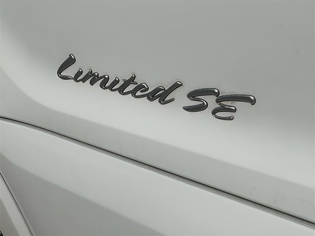 Certified 2017 Ford Transit 150 XLT image 38