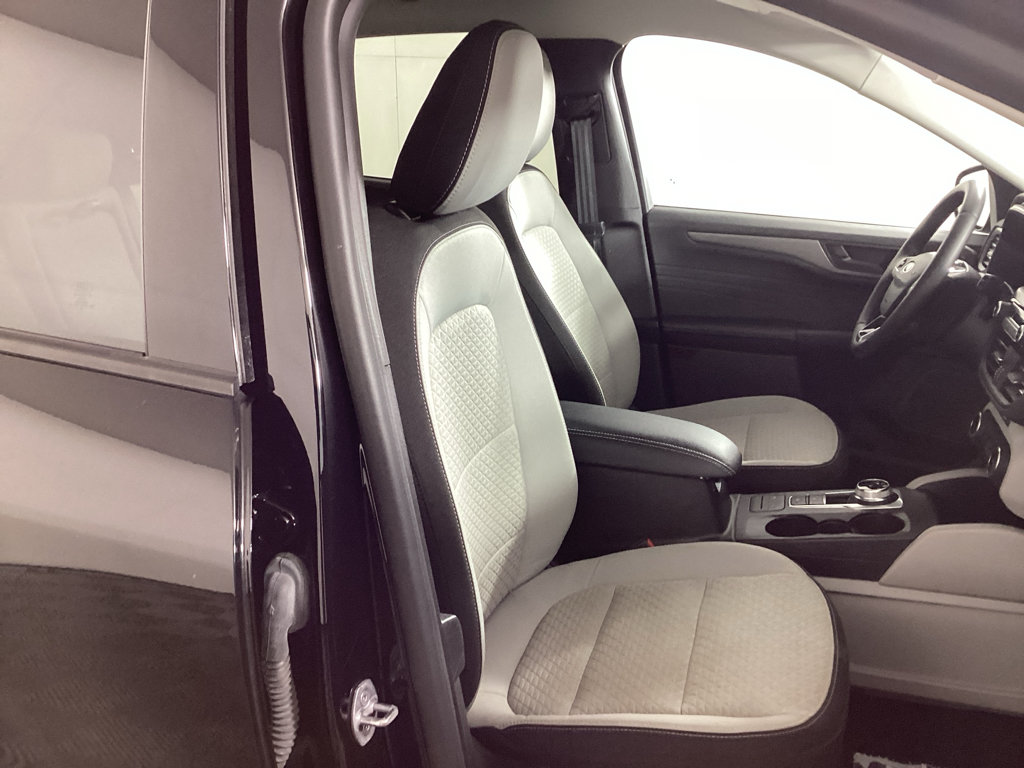 Certified 2023 Ford Escape Active AWD/4WD image 8
