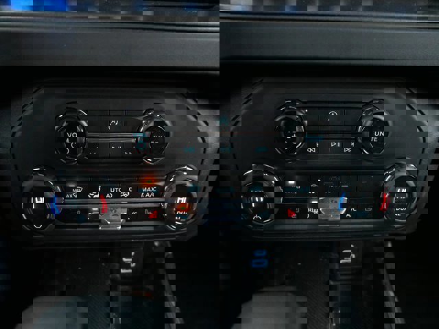 Certified 2025 Ford Bronco Big Bend image 25