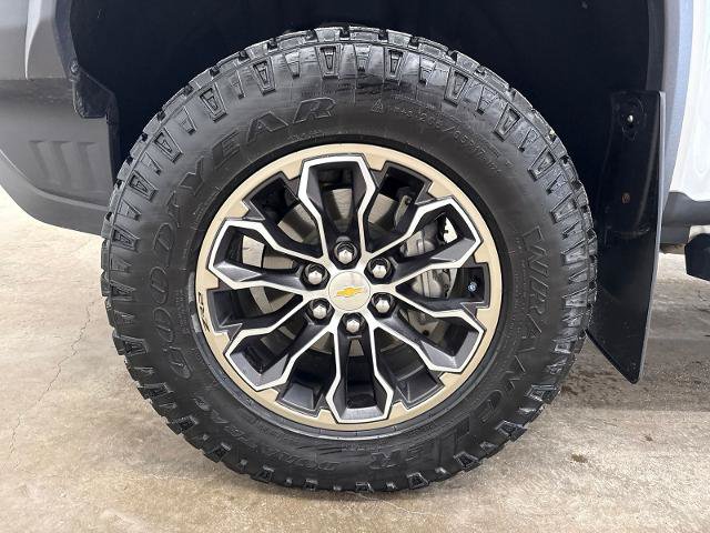 Used 2019 Chevrolet Colorado ZR2 AWD/4WD image 12