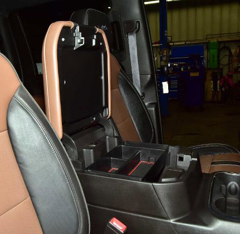 Used 2022 Chevrolet Silverado 3500 High Country w/ Safety Package II image 27