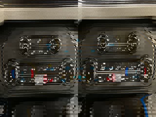 Certified 2022 Ford Bronco Black Diamond image 19