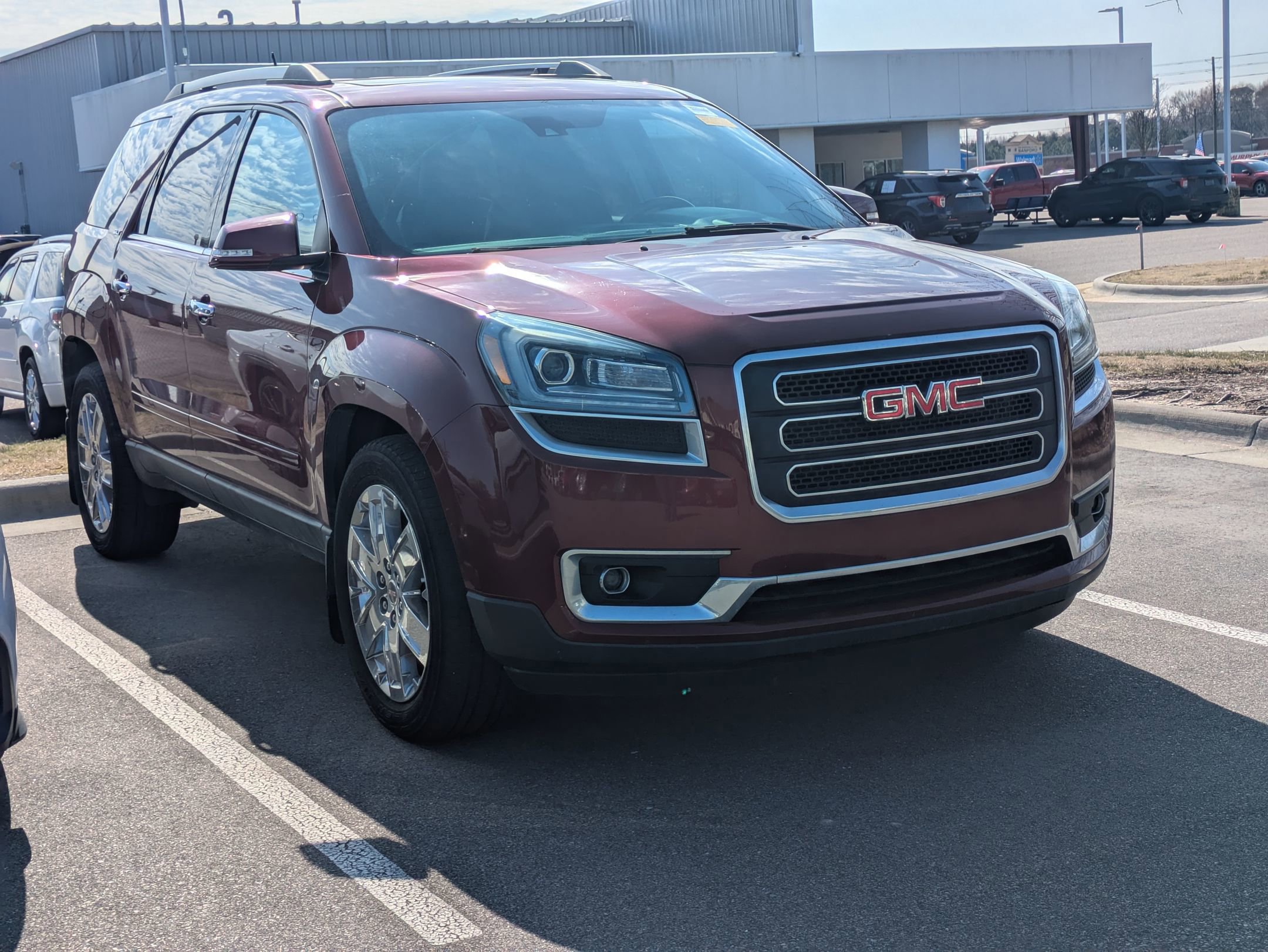 Used 2017 GMC Acadia Limited SLT image 2
