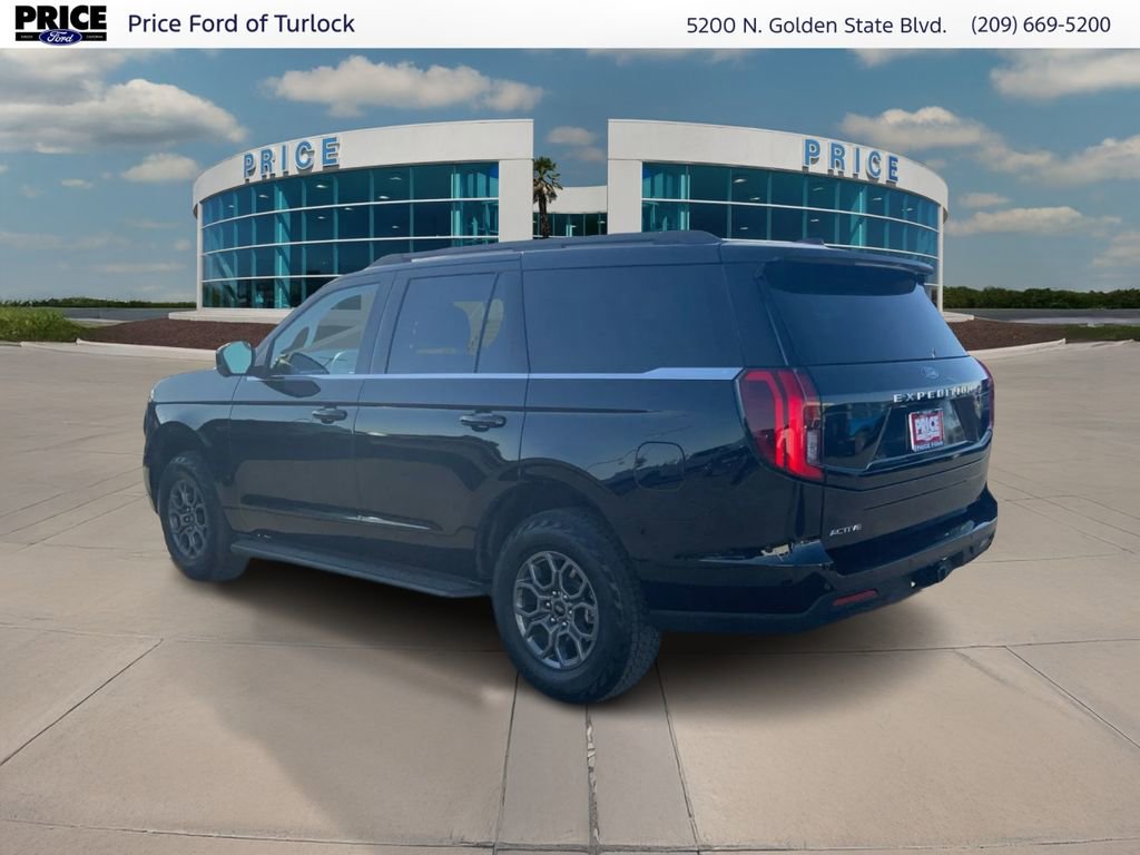 Certified 2025 Ford Expedition Active AWD/4WD image 7