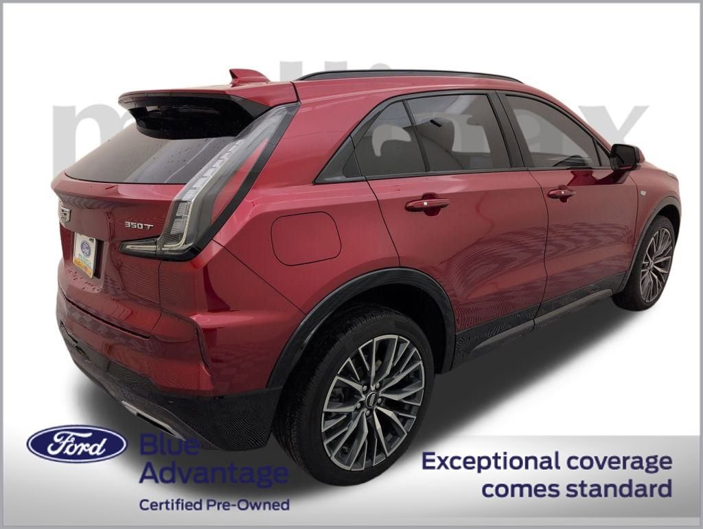 Used 2024 Cadillac XT4 Sport w/ Cold Weather Package image 4