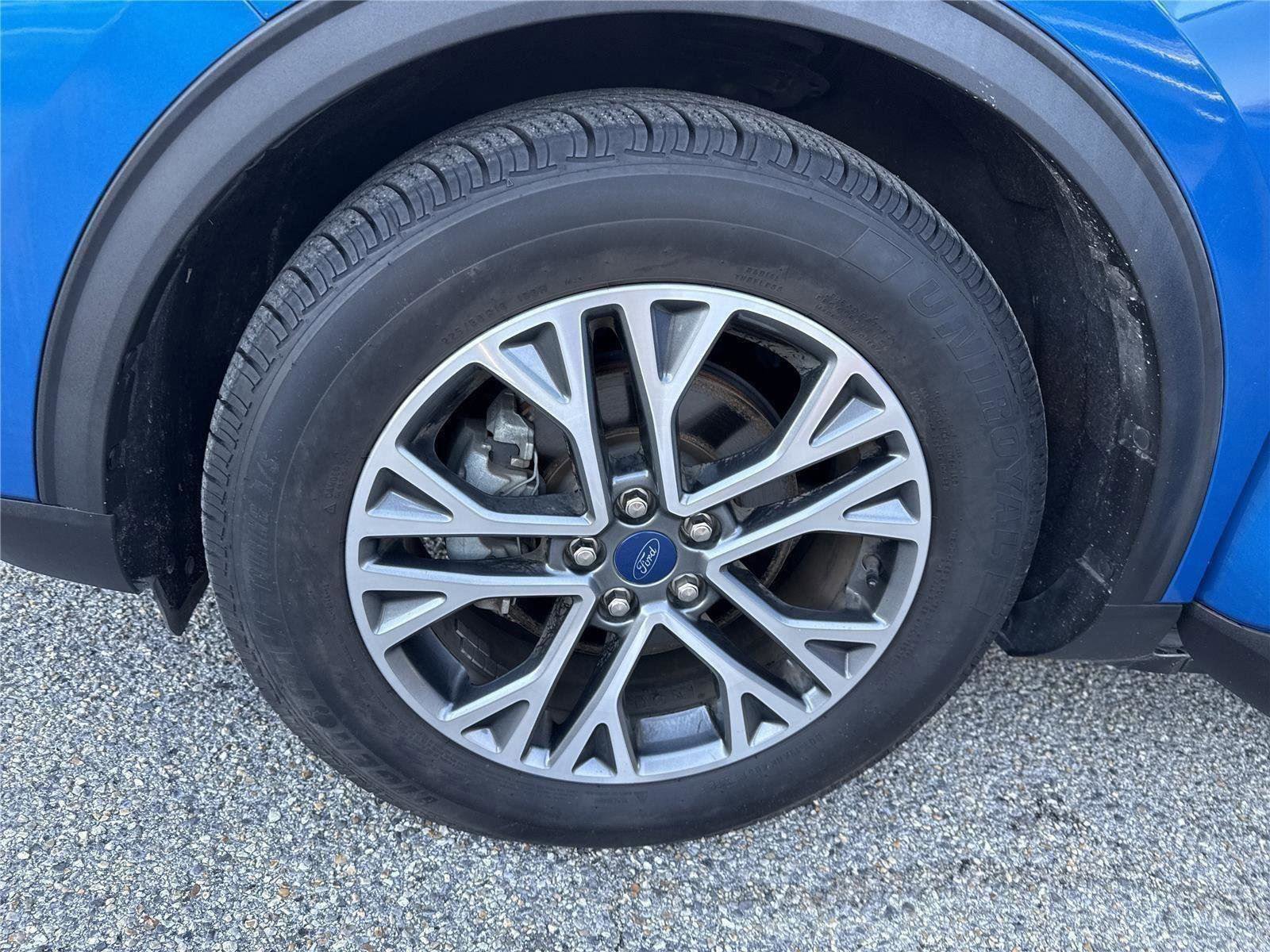 Certified 2020 Ford Escape SEL image 31