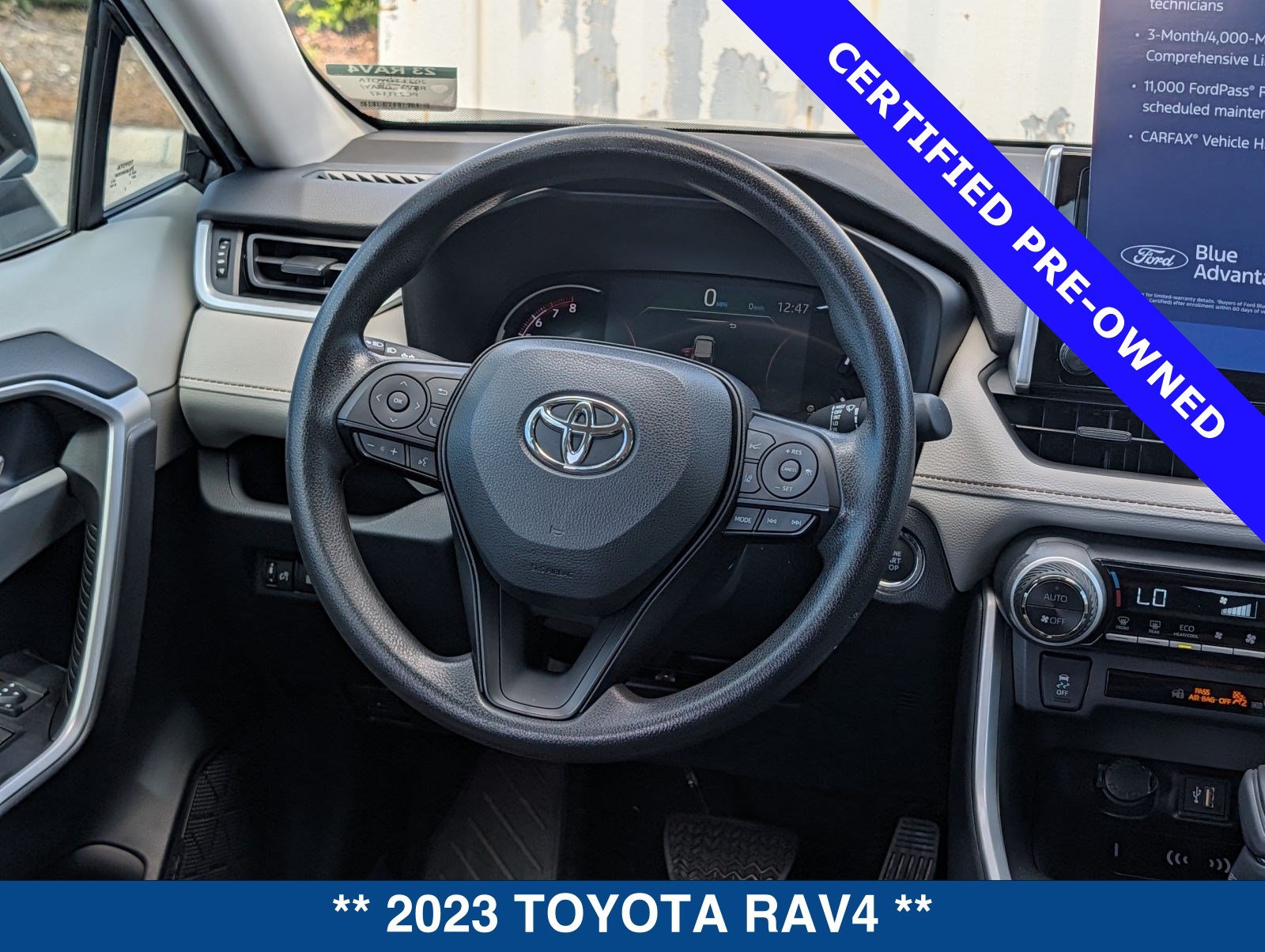Used 2023 Toyota RAV4 XLE FWD image 17