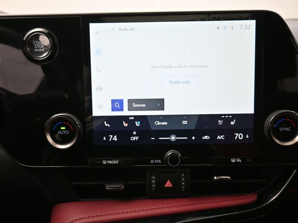 Used 2025 Lexus NX 250 FWD w/ Premium Package image 9