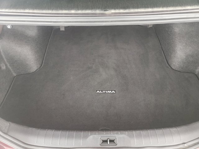Used 2024 Nissan Altima 2.5 SV FWD image 16