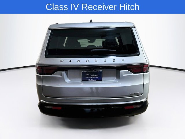 Used 2024 Jeep Wagoneer L Series II w/ Flexible Seating Group AWD/4WD image 9