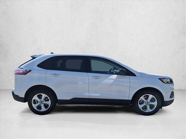 Certified 2021 Ford Edge SE FWD image 4