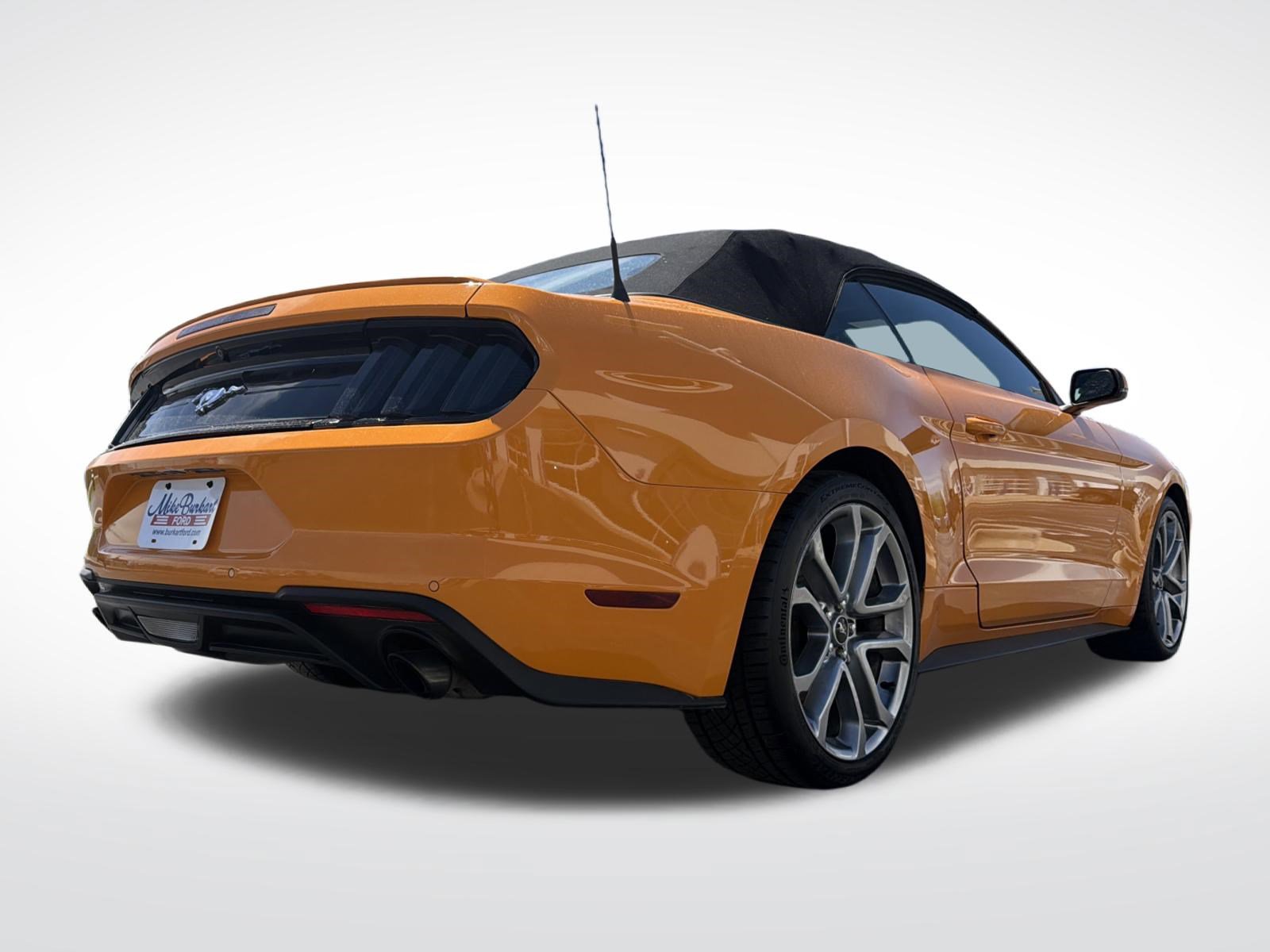 Certified 2018 Ford Mustang Premium w/ Equipment Group 201A RWD image 9