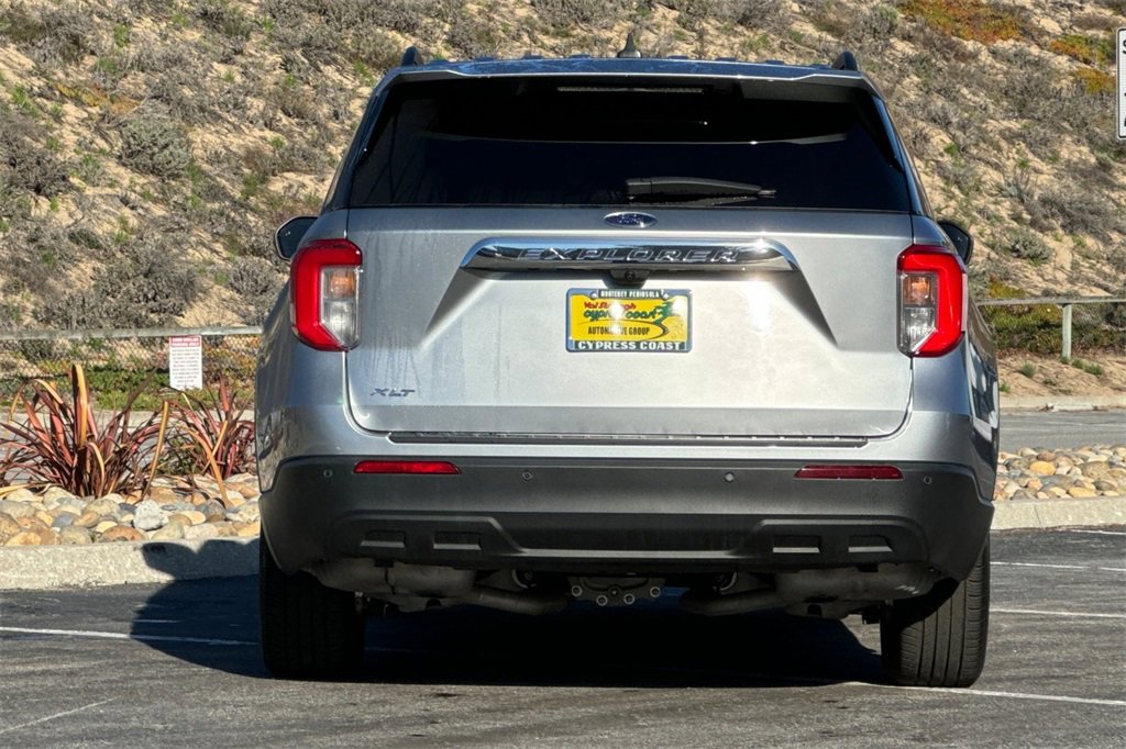Certified 2023 Ford Explorer XLT image 4