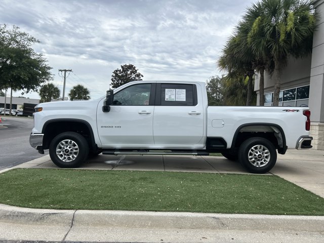 Used 2025 Chevrolet Silverado 2500 LT w/ Convenience Package AWD/4WD image 9