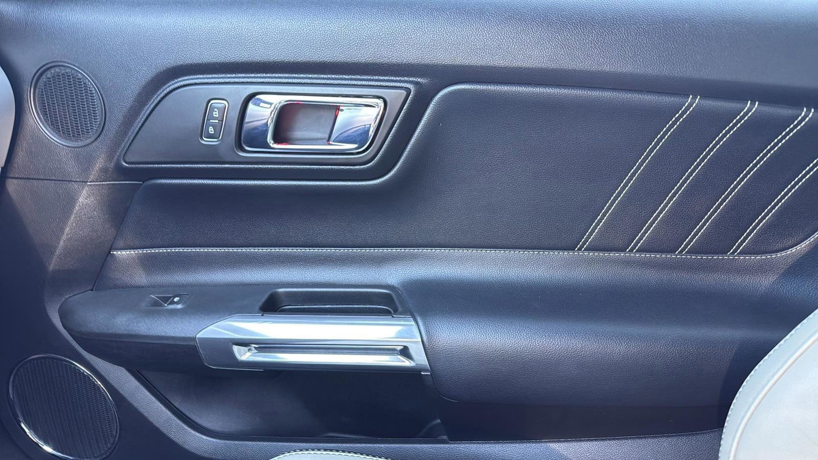 Certified 2017 Ford Mustang Premium w/ Pony Package image 24