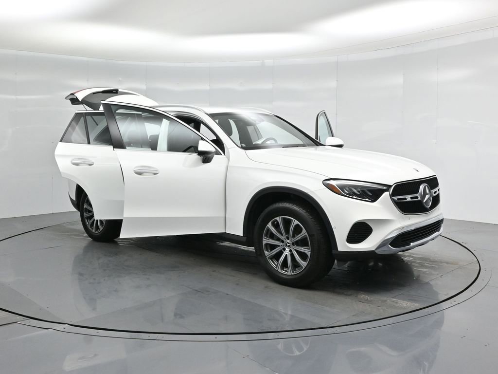 Used 2024 Mercedes-Benz GLC 300 image 54