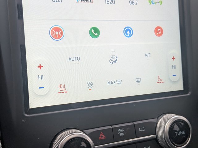 Certified 2024 Ford Edge Titanium w/ Equipment Group 301A image 20