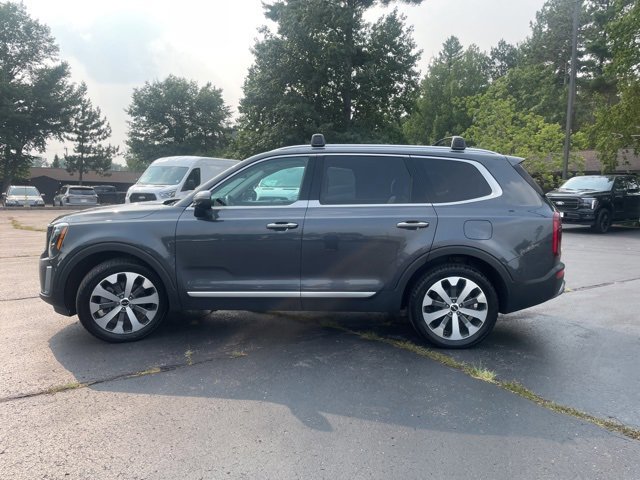 Used 2022 Kia Telluride S image 3