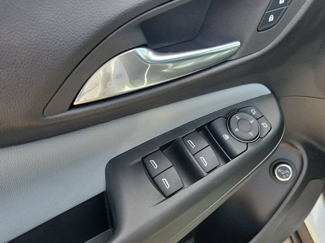 Used 2025 Buick Envista Preferred w/ Convenience I Package FWD image 22
