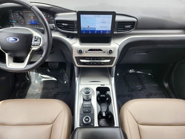 Certified 2022 Ford Explorer XLT w/ Equipment Group 202A AWD/4WD image 14