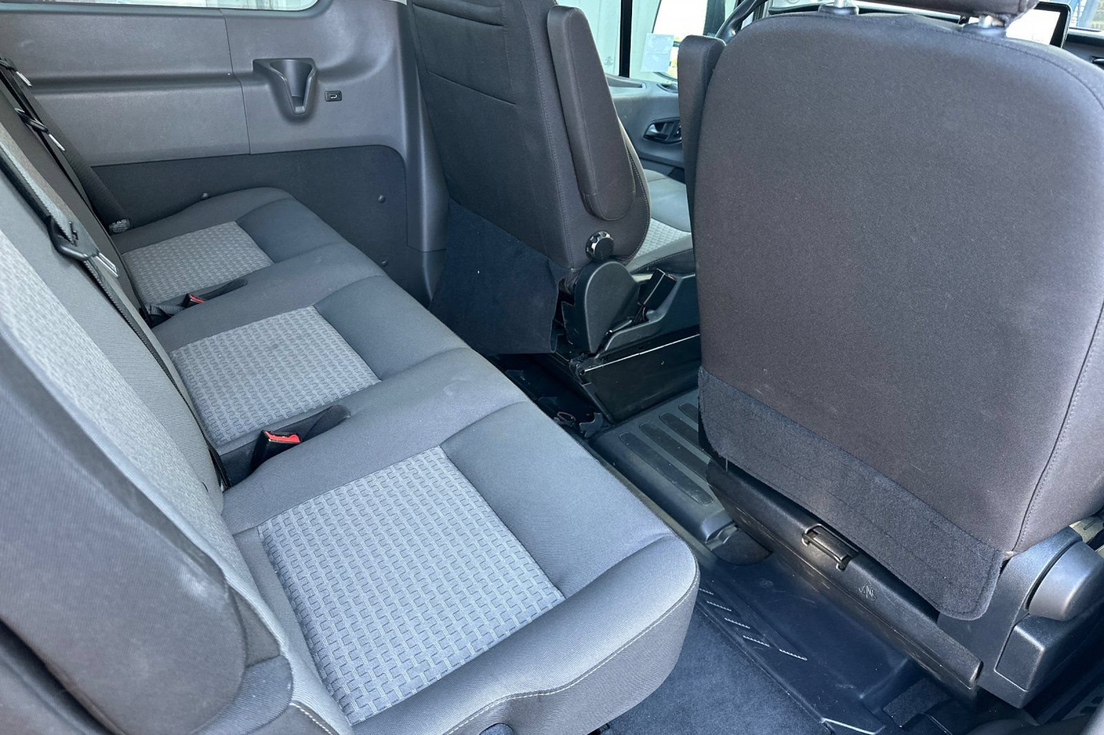 Certified 2021 Ford Transit 350 XLT RWD image 11