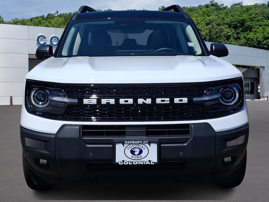 Certified 2025 Ford Bronco Sport Outer Banks w/ Outer Banks Tech Package+ AWD/4WD image 2