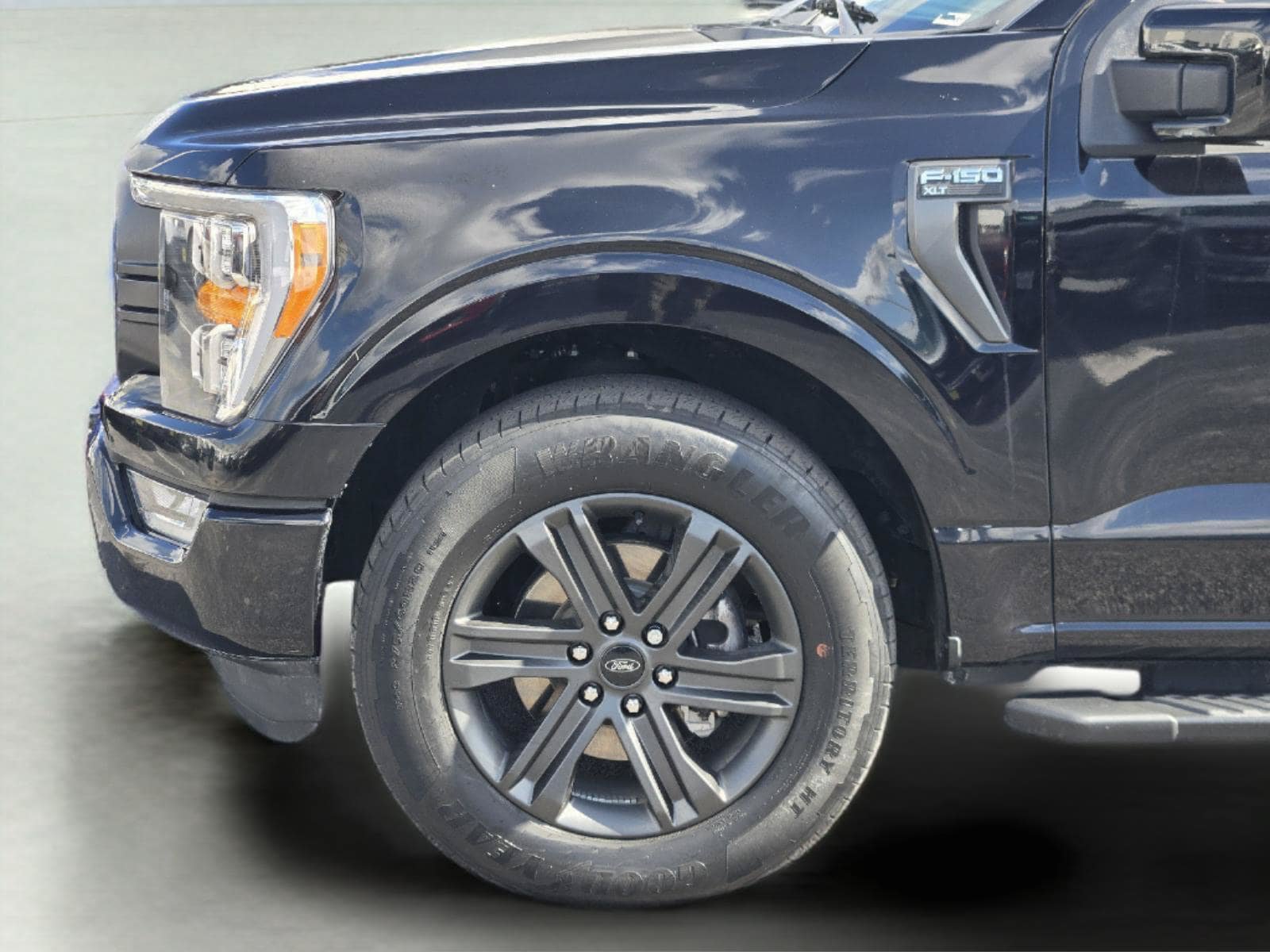 Certified 2023 Ford F150 XLT w/ Equipment Group 302A High RWD image 9