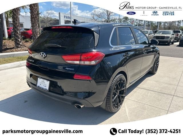 Used 2018 Hyundai Elantra GT Sport w/ Sport Tech Package 04 FWD image 4