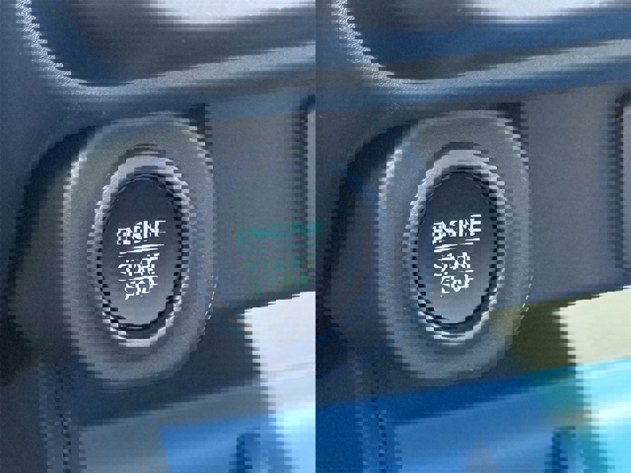 Certified 2025 Ford Maverick XLT w/ Equipment Group 302A image 18