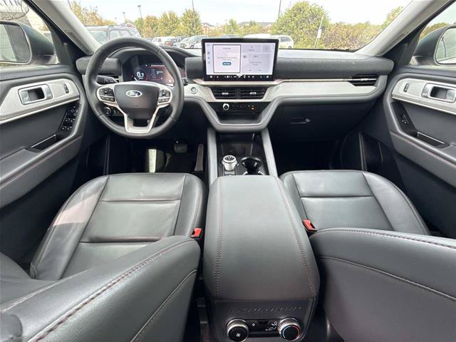 Certified 2026 Ford Explorer Active w/ Active Comfort Package RWD image 16