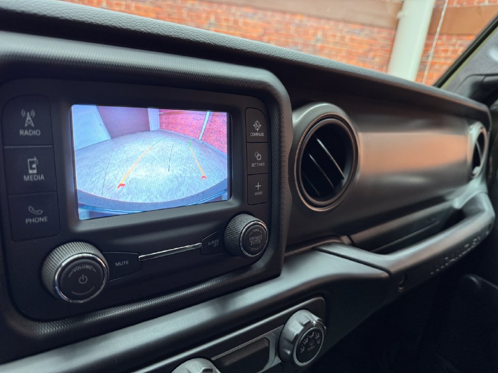 Used 2021 Jeep Wrangler Willys AWD/4WD image 21