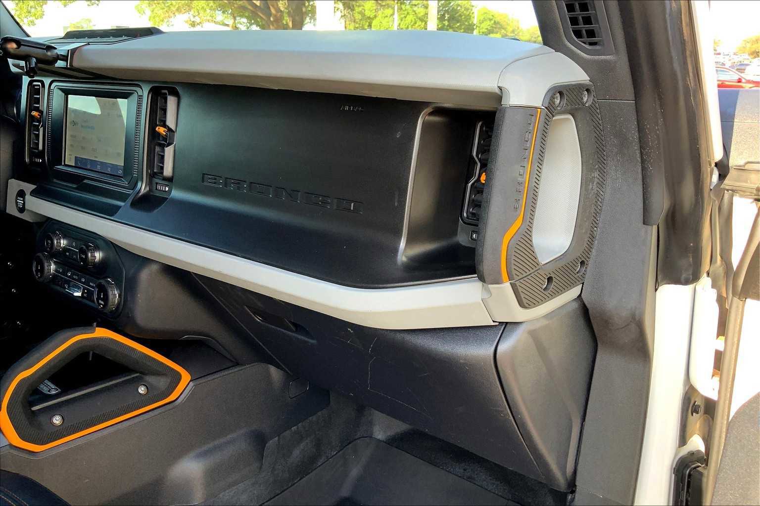 Certified 2022 Ford Bronco Badlands image 18