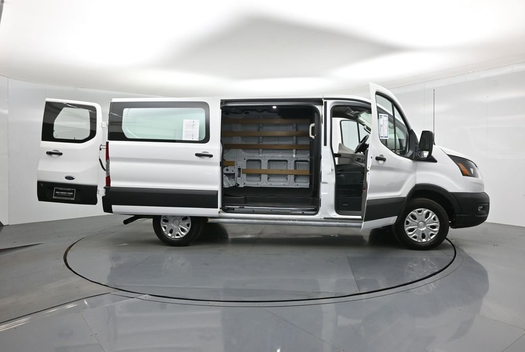 Certified 2023 Ford Transit 250 Low Roof image 5