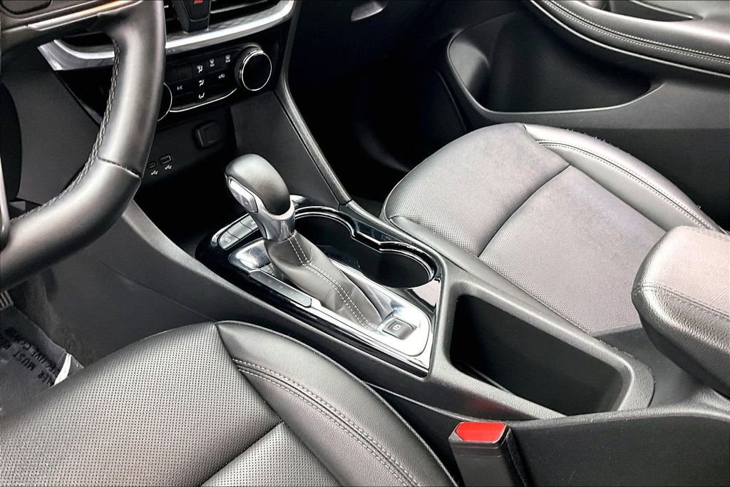 Used 2024 Buick Encore GX Sport Touring FWD image 15