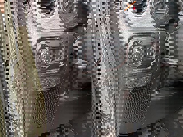 Used 2024 Jeep Gladiator Sport image 16